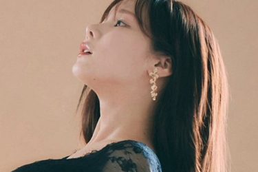 けんけん、極上美脚と横顔