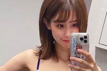 相原美咲、にっこり復帰自撮り