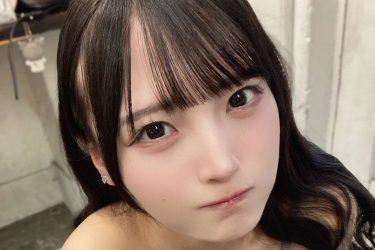 由良ゆら、あざとさ全開ゆらゆら