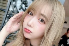 天羽希純、挑発的な艶ポスト