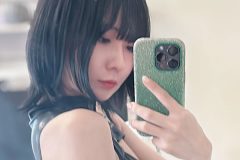 鳴上なごね、競泳まん丸自撮り