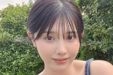 三橋くん、脱ぎ掛けオーバーオール