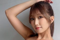 霜月めあ、スレンダー美女ここに