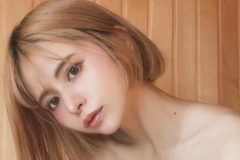 紅羽祐美、タオル一枚の艶姿