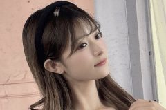 聖菜、まちがいない赤ランジェリー