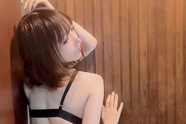 清水あいり、渾身の自撮り