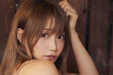 篠原みなみ、絶品温泉ショット