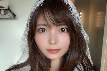 西谷麻糸呂、透けスケ美ボディ